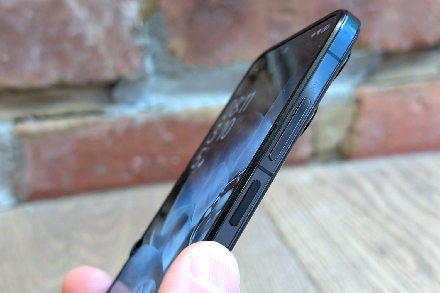 Xiaomi Mix Flip review fingerprint sensor