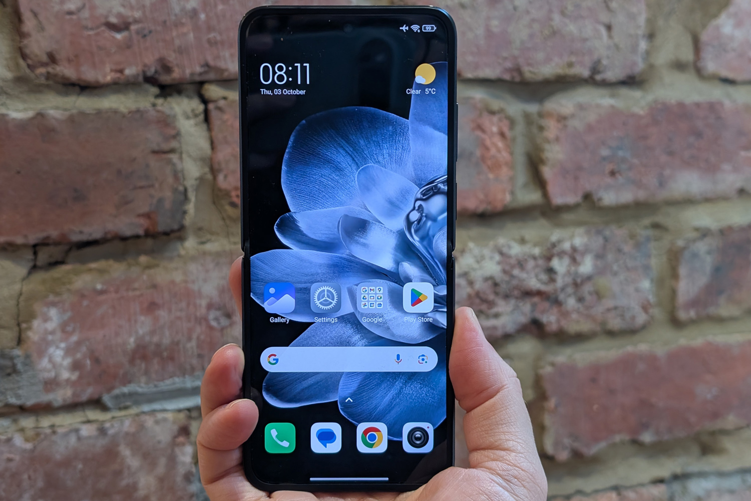 Xiaomi Mix Flip review inner screen front