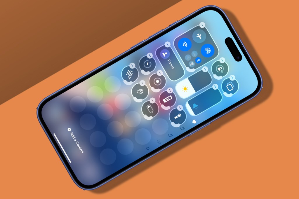 Control Center iOS 18