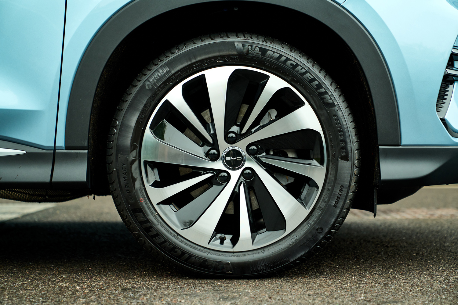 BYD Seal UDM-i review alloy wheels