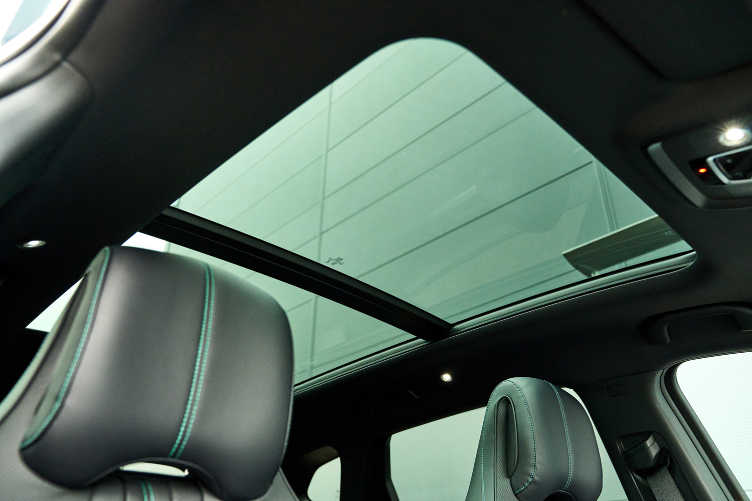 BYD Seal UDM-i review sunroof