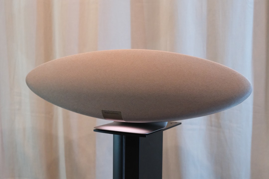 Bowers Wilkins Zeppelin Pro hands-on lead