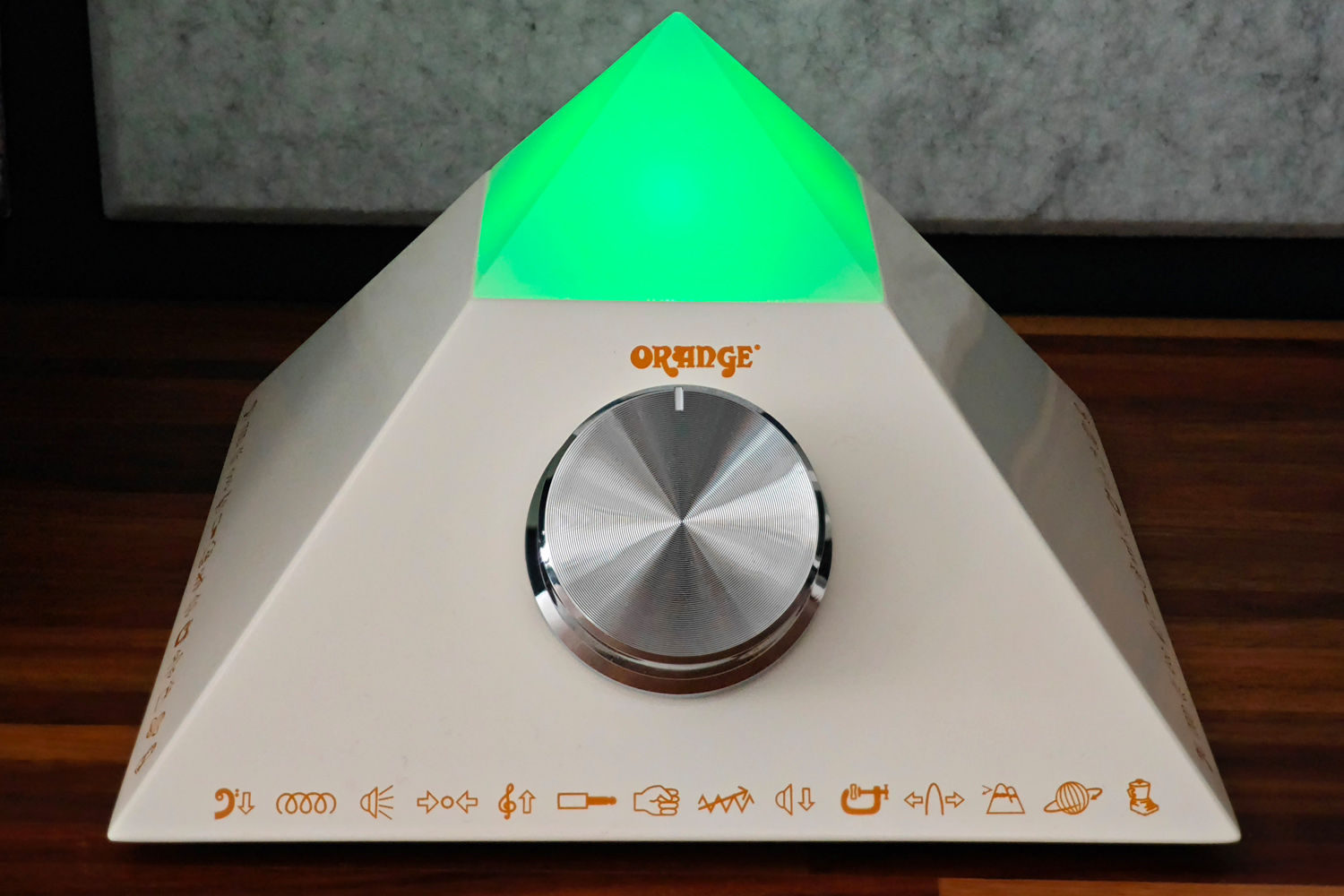 Orange Amps Pyramid review light