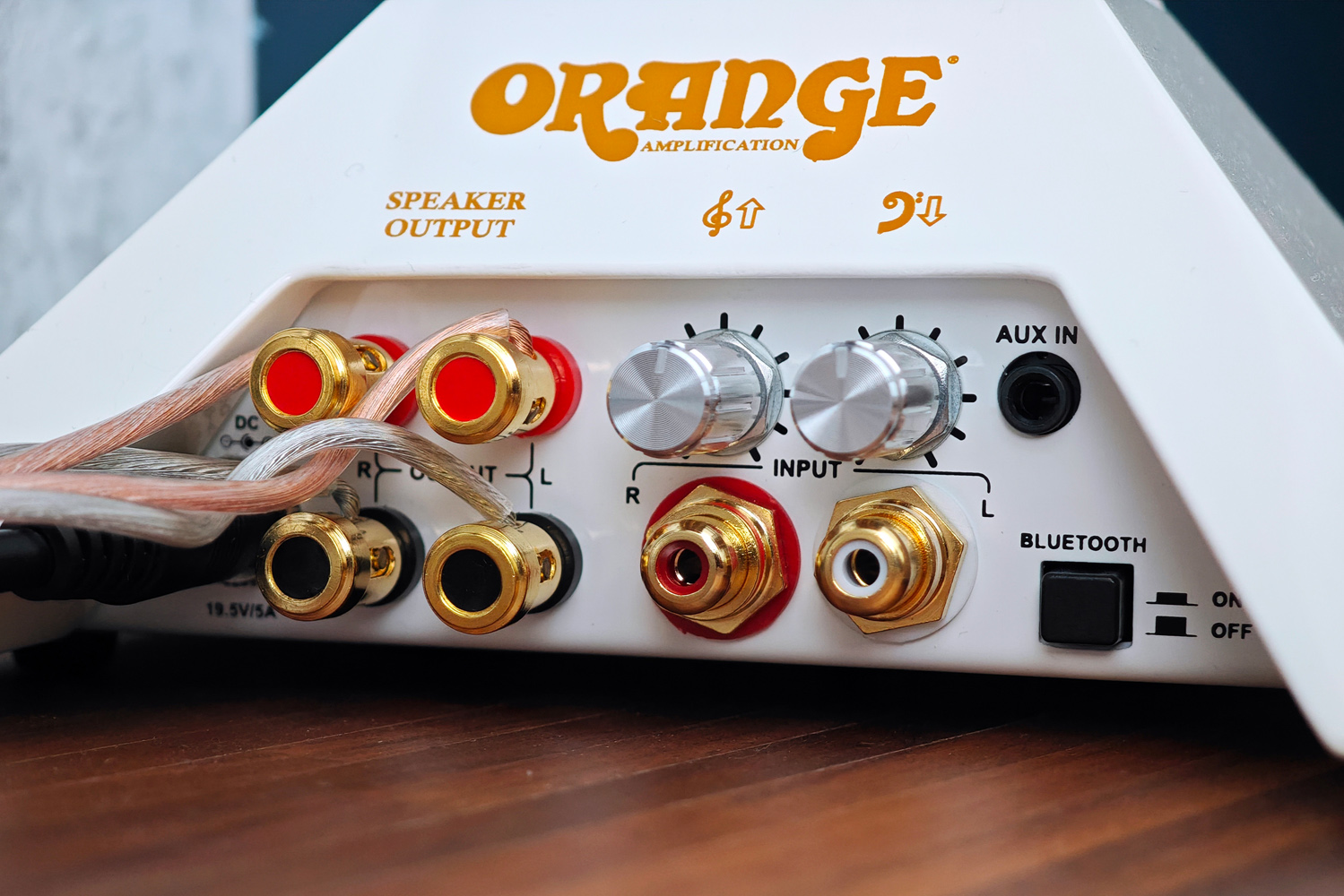 Orange Amps Pyramid review ports