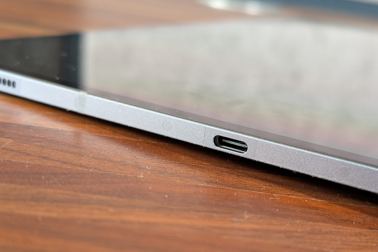 Samsung Galaxy Tab S10 Ultra review USB-C port