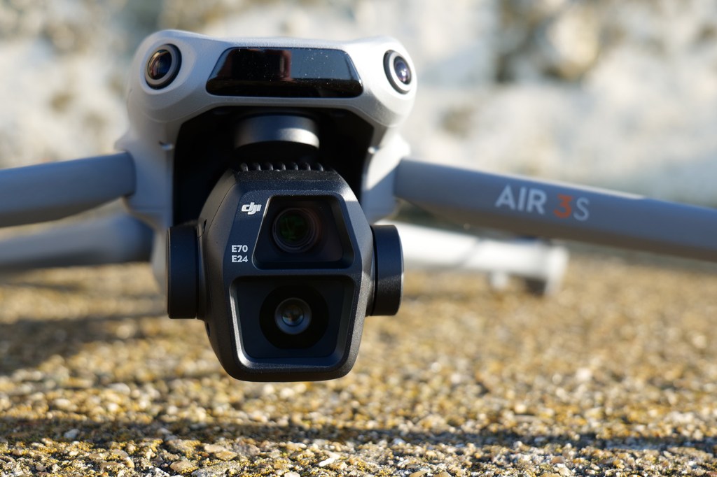 DJI Air 3S review cameras