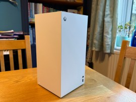 I’ve been playing with the discless white Xbox Series X – here’s what it looks like