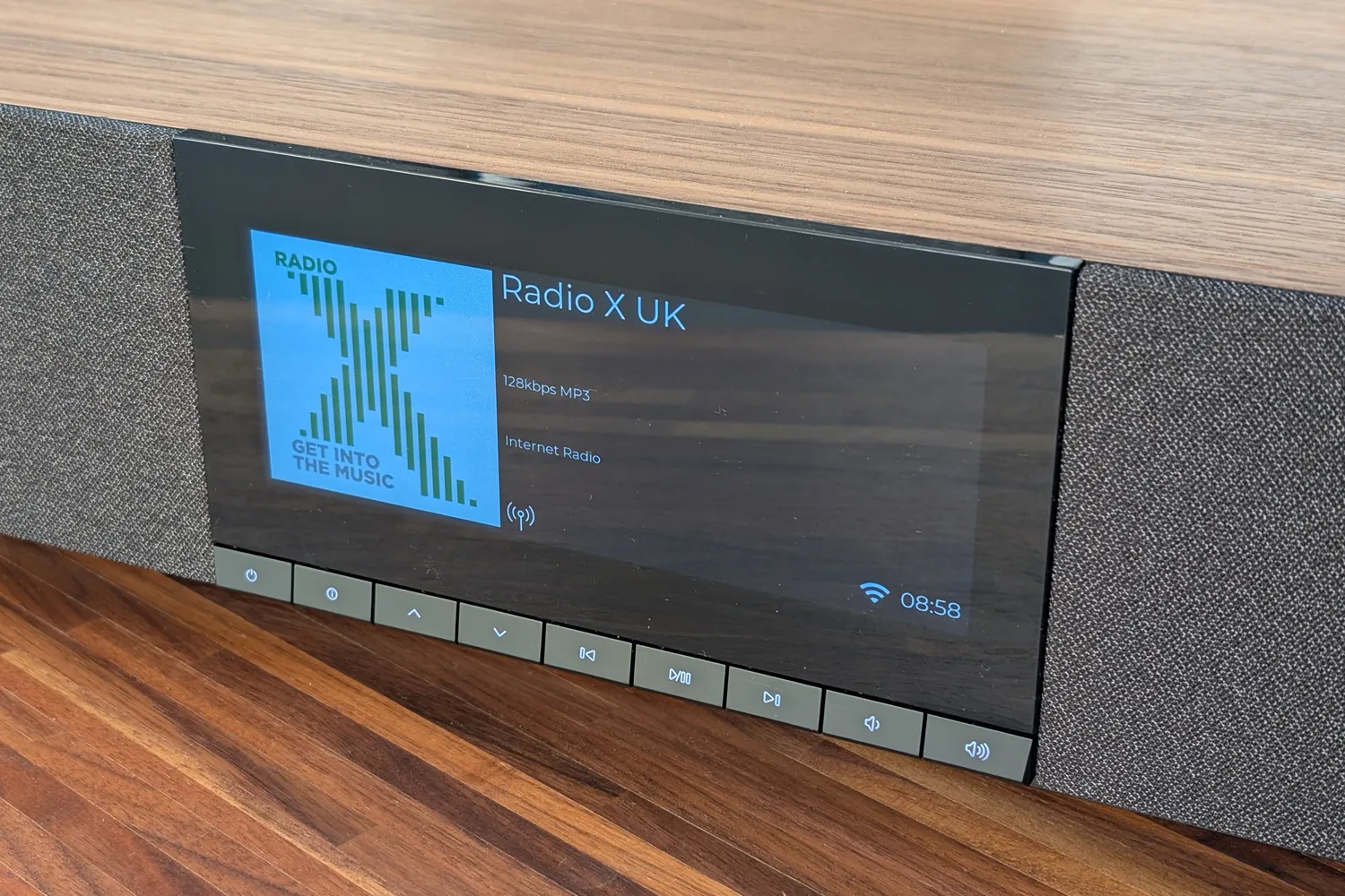 Cambridge Audio Evo One review remote radio