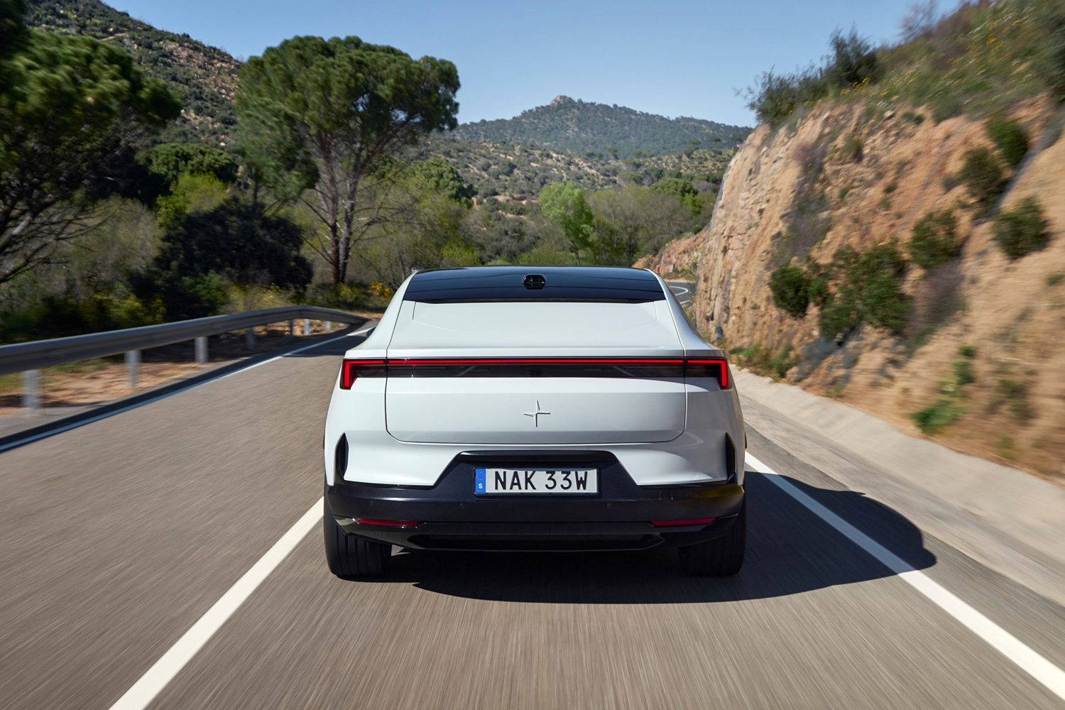 Polestar 4 review tracking back end