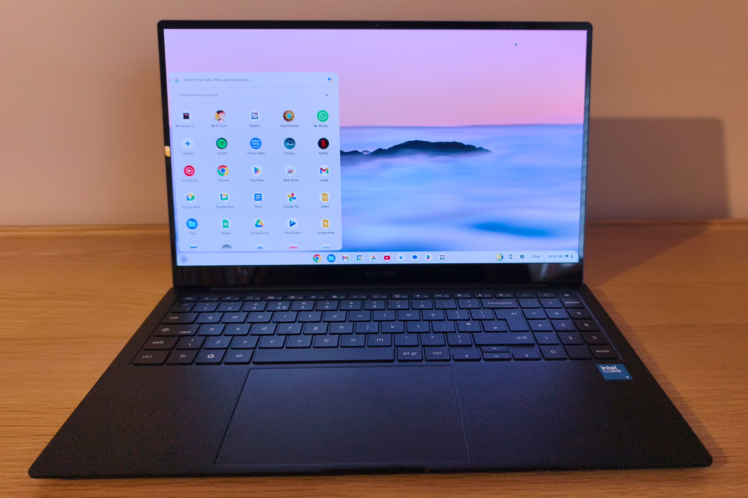 Samsung Galaxy Chromebook Plus review front