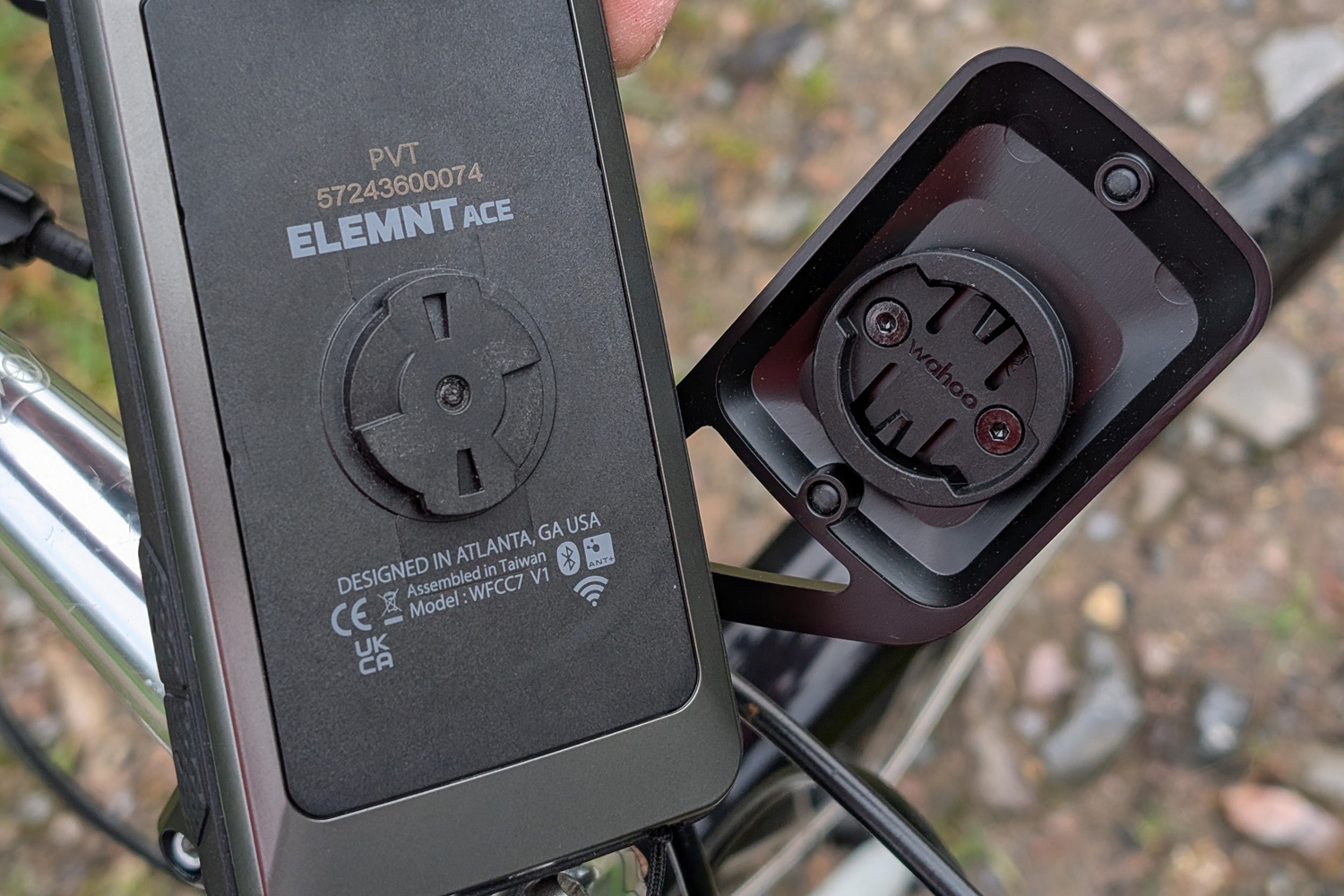 Wahoo Elemnt Ace review mount