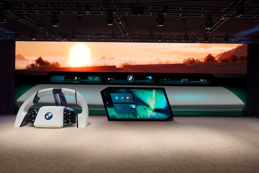 BMW iDrive 2025 reveal screen