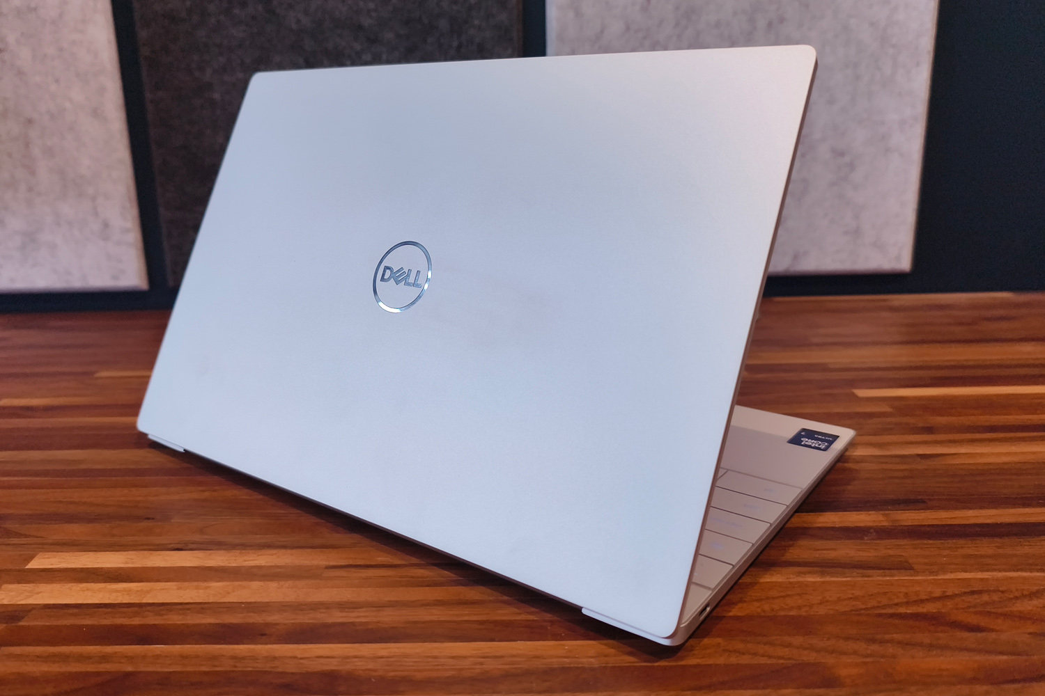 Dell XPS 13 Intel review lid