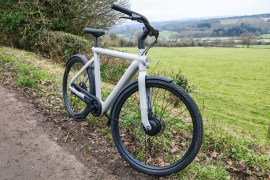 VanMoof S5 review: the minimal marvel rides again