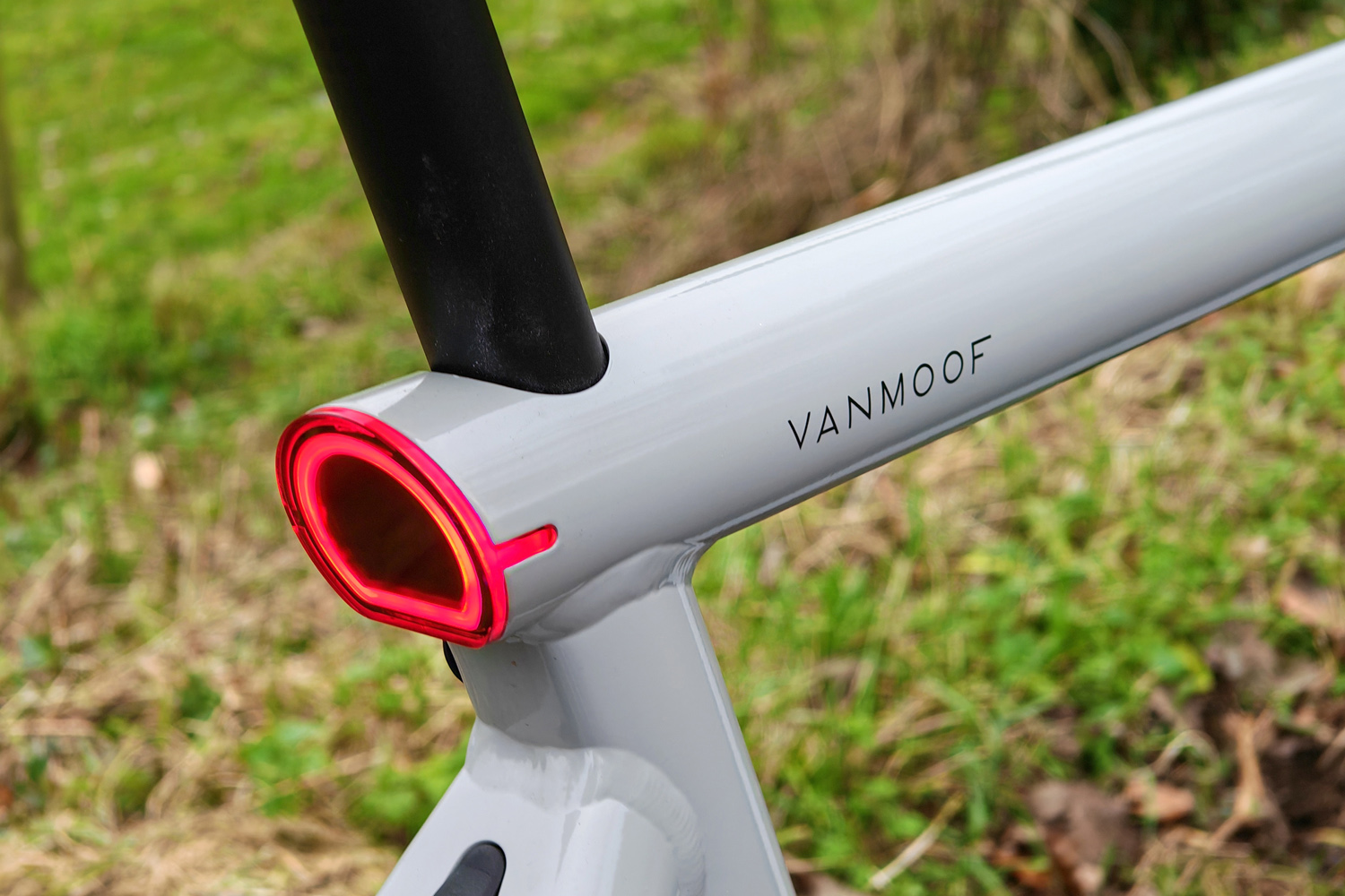 VanMoof S5 review rear light