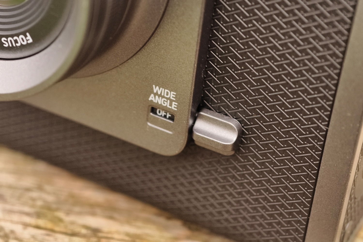 Fujifilm Instax Evo Wide review wide angle