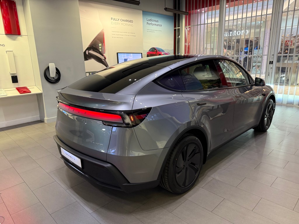 New Tesla Model Y side