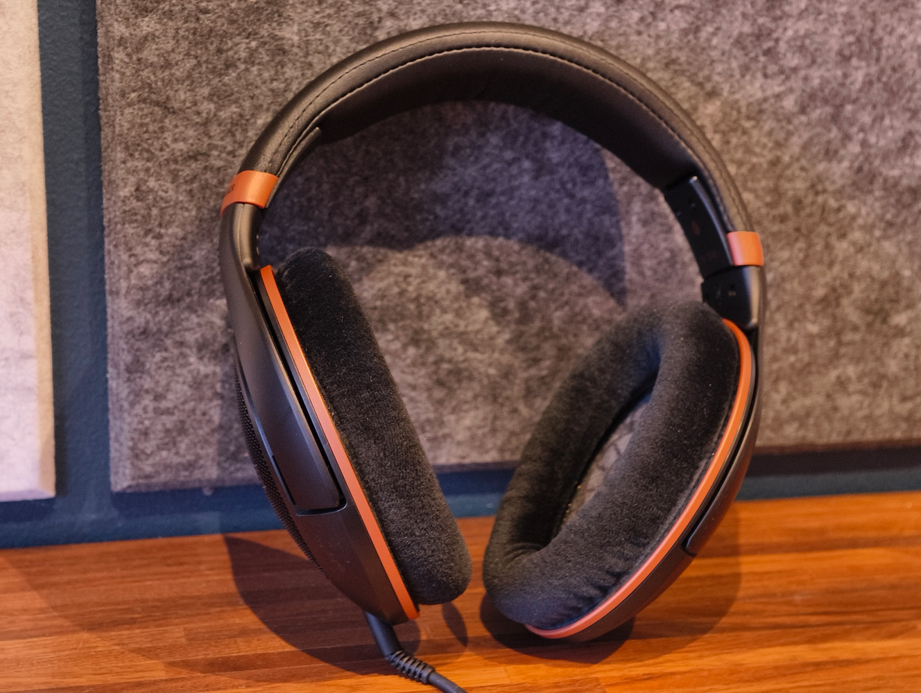 Sennheiser HD 505 first listen front