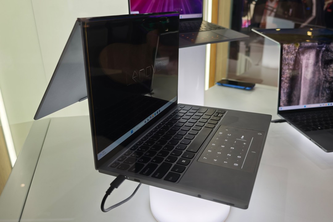 Lenovo MWC 2025 laptop concepts lead